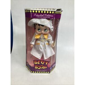 Vintage Betty Boop Limited Fashion Doll 1986 M. Toys- Rain Coat Jacket Umbrella